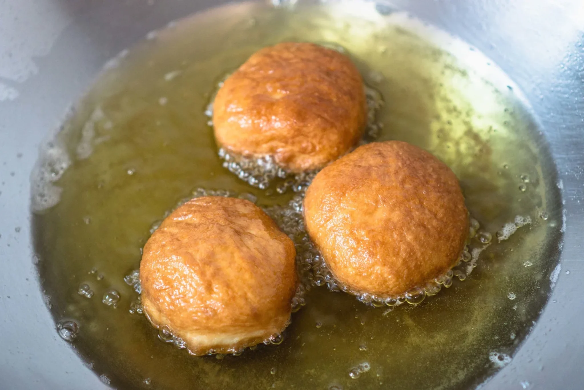 Lotus Paste & Salted Egg Doughnuts-3