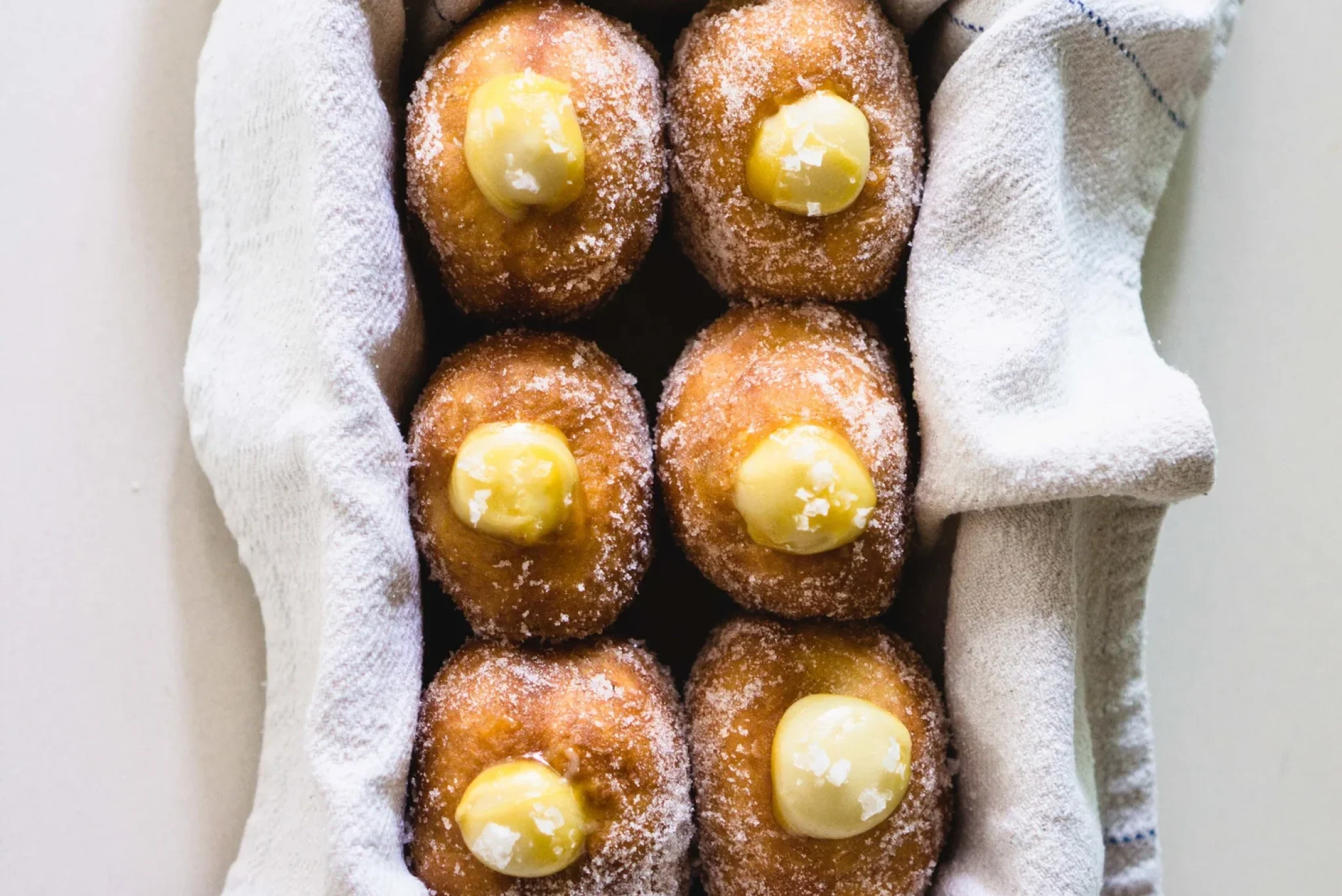 Lotus Paste & Salted Egg Doughnuts-4