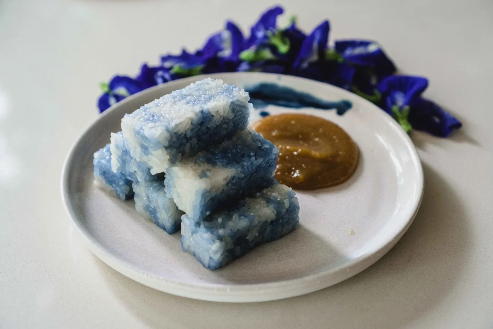 Pulut Tai Tai-00Featured